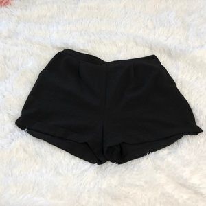 Black high wasted shorts with pockets